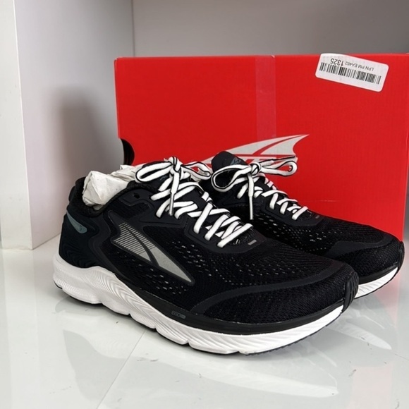 Brand New ALTRA Women's Torin 5 Black Size 6 - Picture 7 of 8
